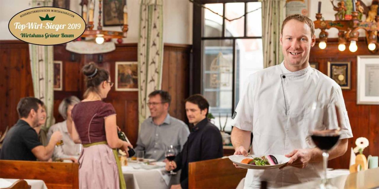 Gasthof Gruener Baum キルヒベルク・アム・ヴェクセル エクステリア 写真